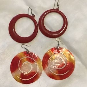 2 pair Earrings